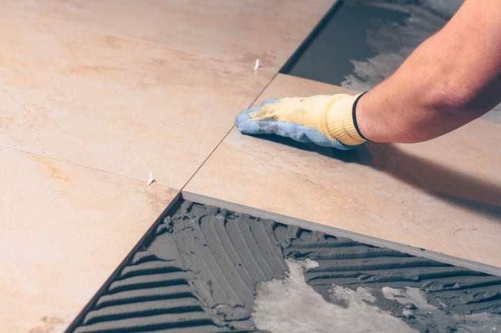 Pose de carreaux Persan